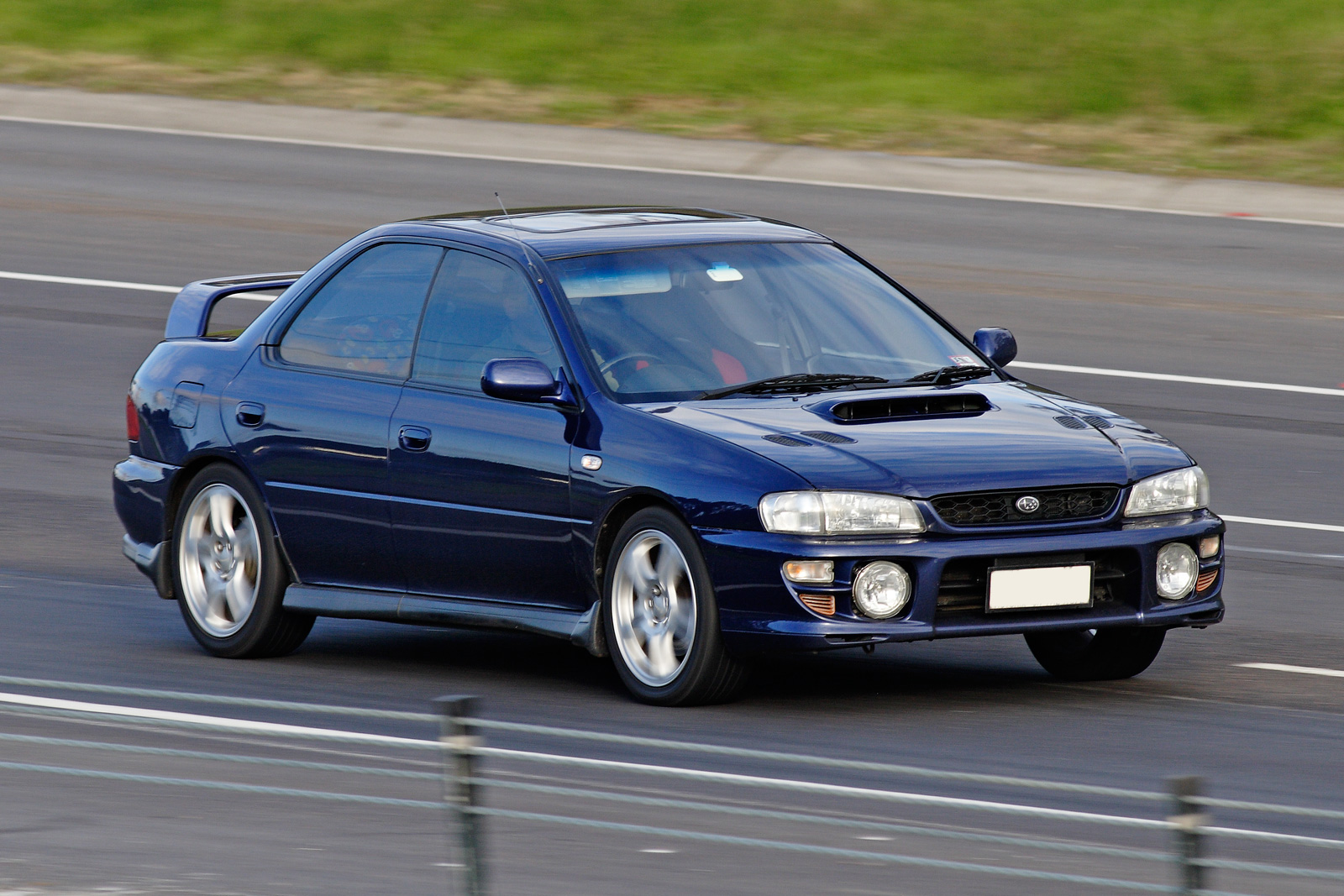 Subaru Impreza 1990: Review, Amazing Pictures and Images – Look at the car