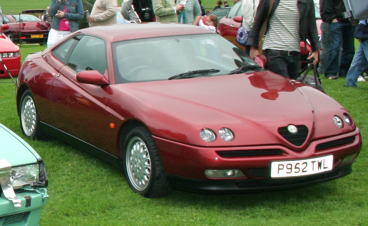 Alfa Romeo GTV 1996 photo - 3