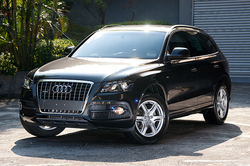 Audi Q5 2010: Review, Amazing Pictures and Images - Look ...