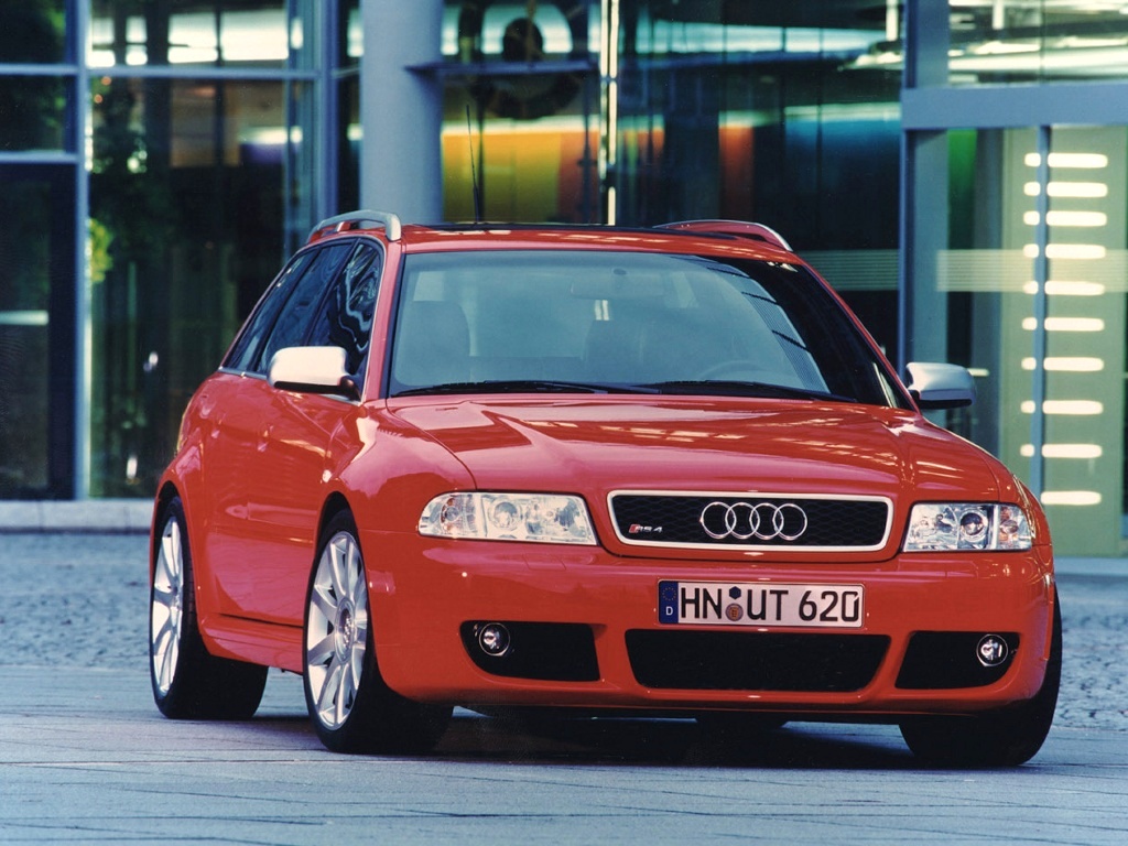 Audi RS4 2000 photo - 2