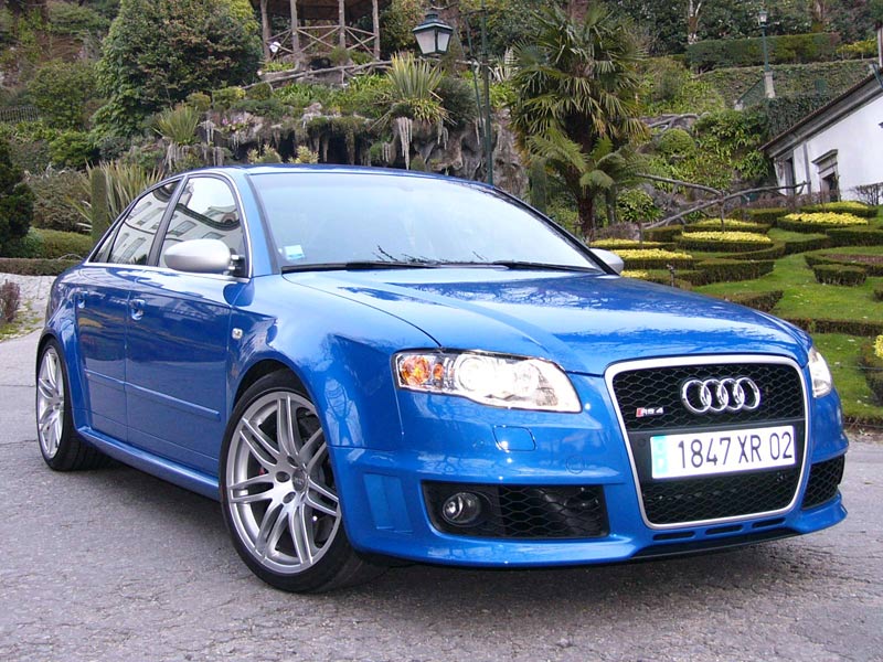 Audi RS4 2006 photo - 1