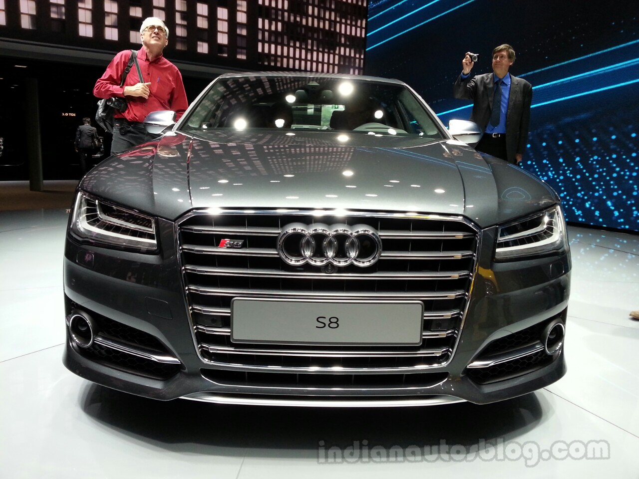 Audi S8 2014 photo - 6