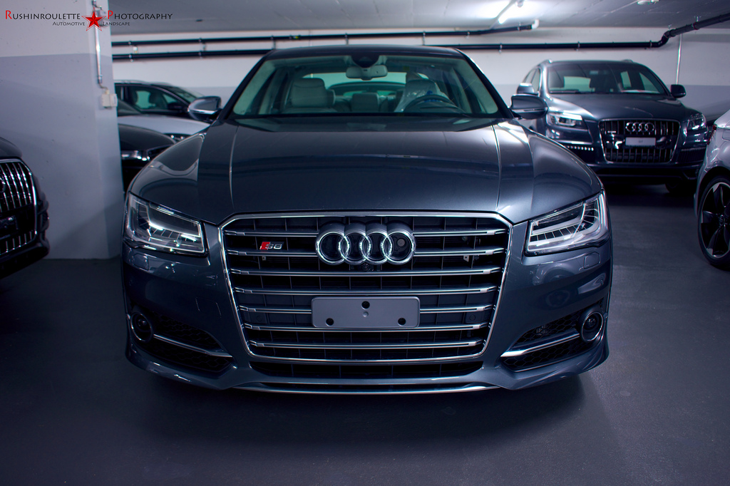 Audi S8 2014 photo - 7