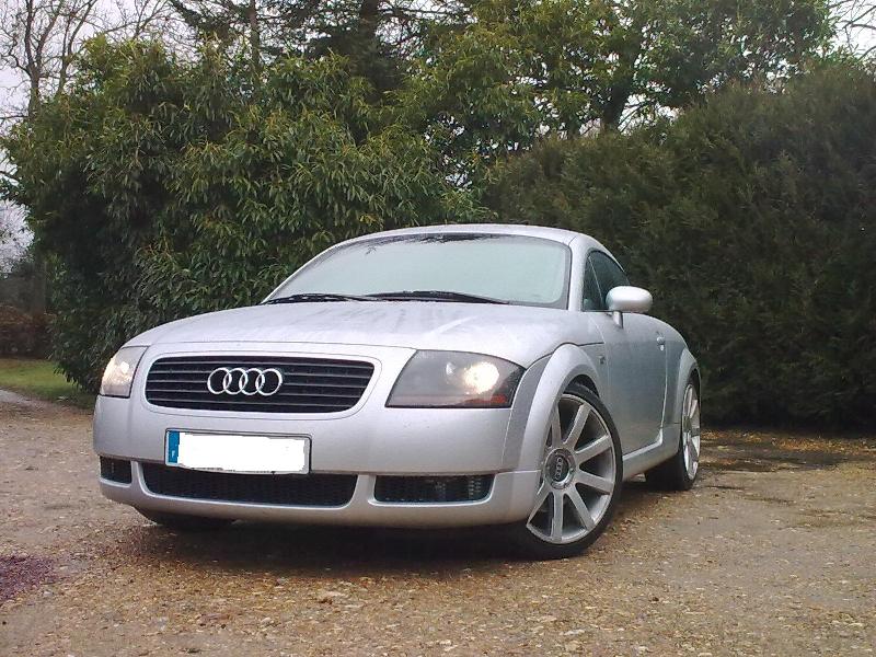 Audi TT 1999 photo - 1