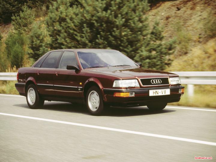 Audi V8 1988 photo - 4