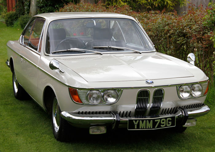 BMW 2000 1968 photo - 3