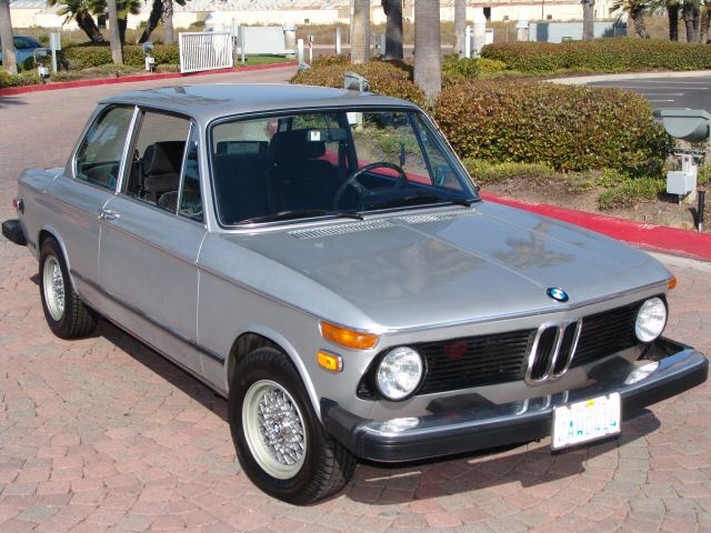 BMW 2002 1976 photo - 4