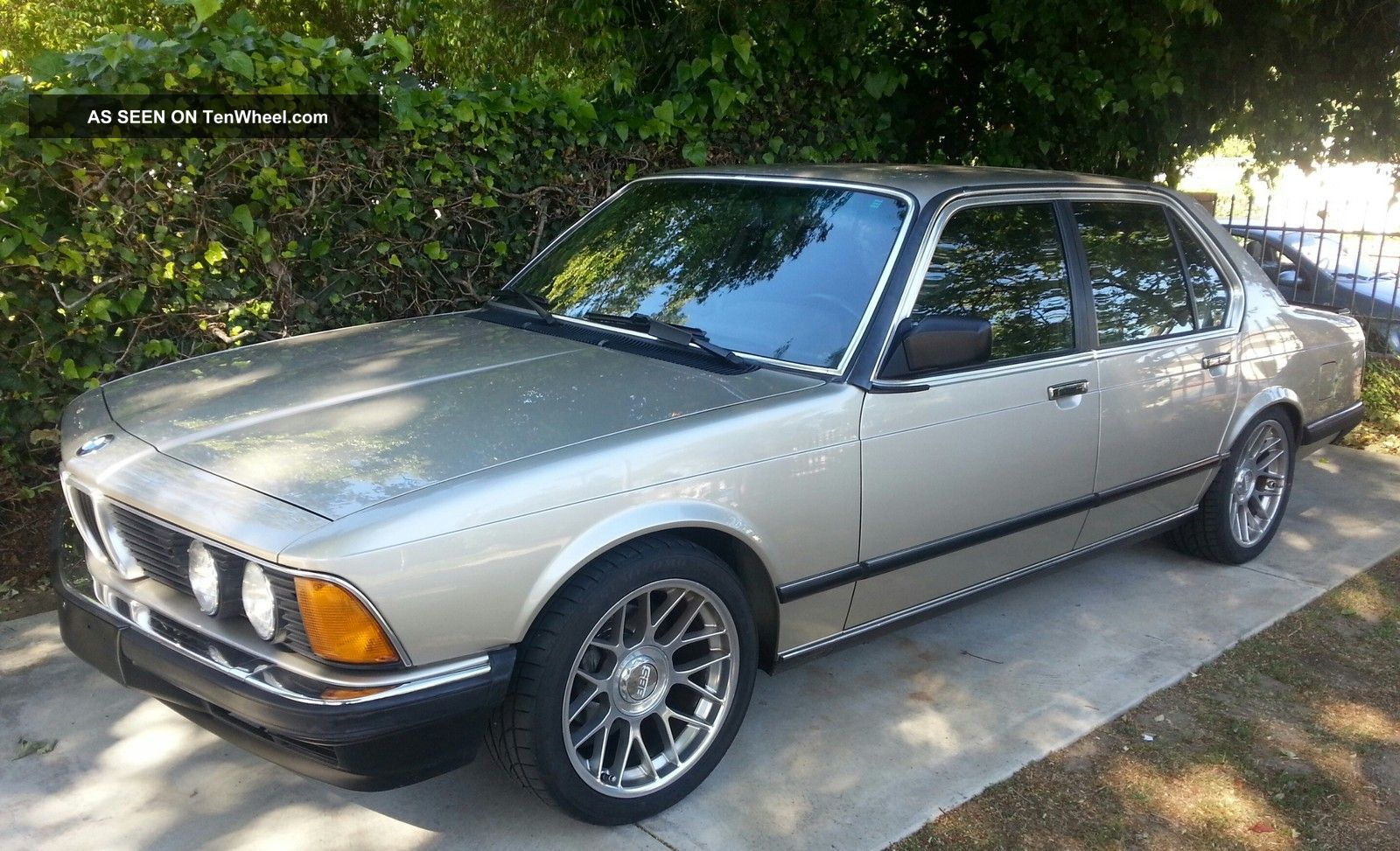 BMW 3 1985 photo - 6