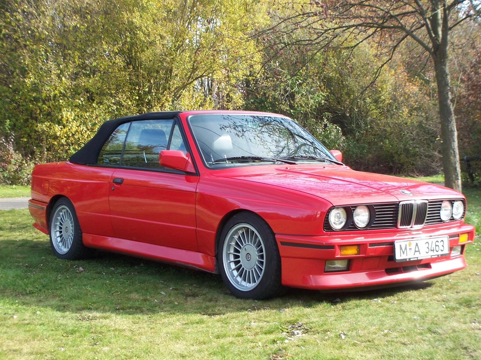 BMW 3 1989 photo - 1