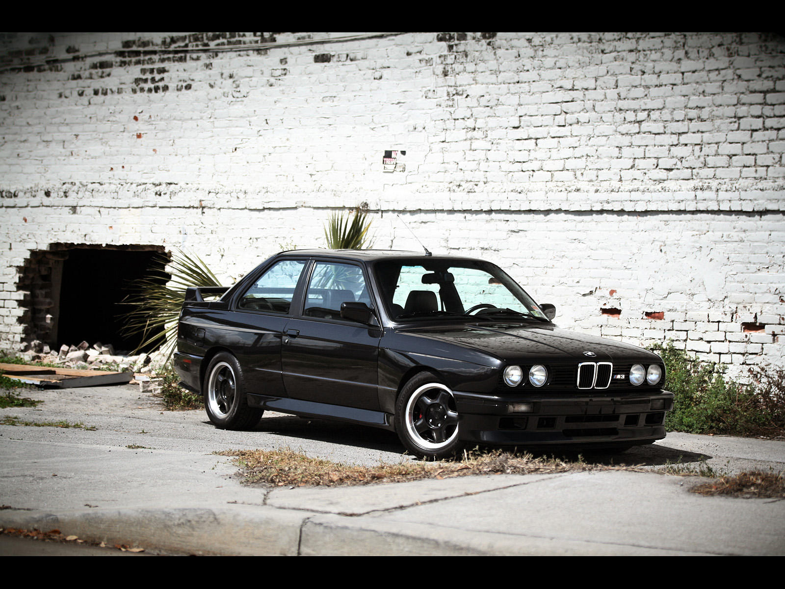 BMW 3 1989 photo - 3