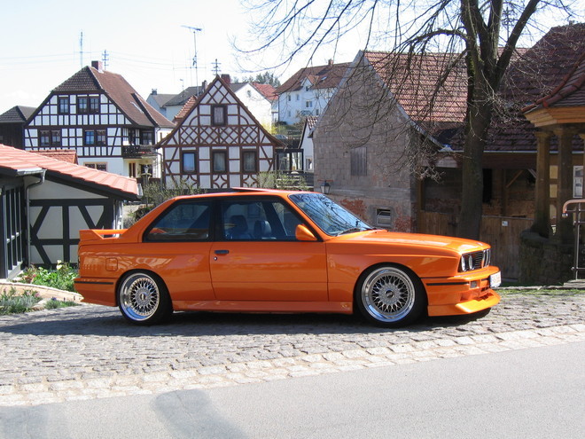 BMW 3 1990 photo - 4