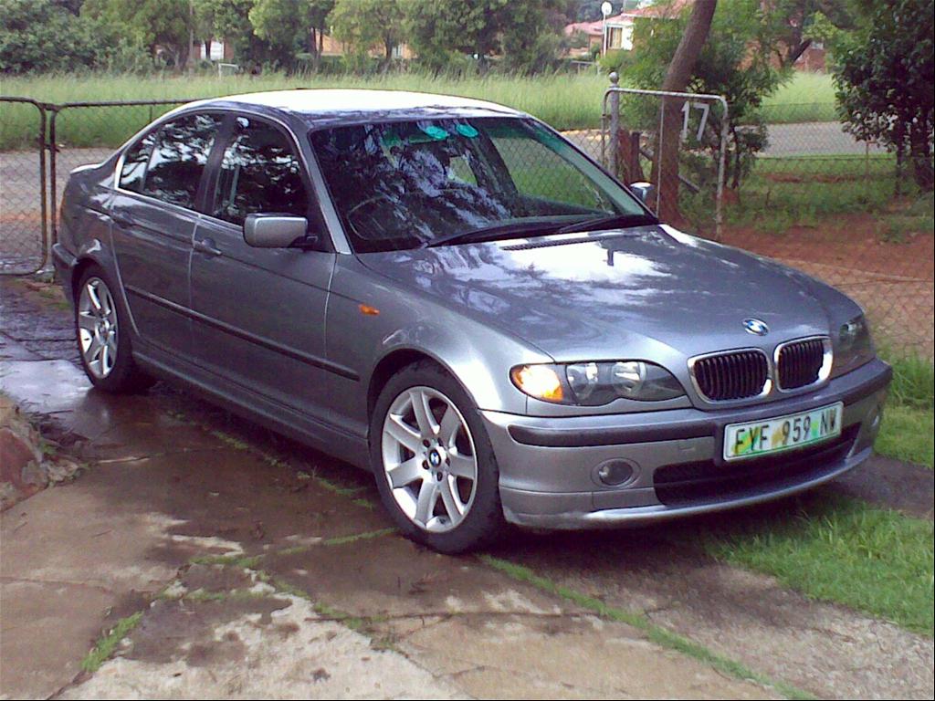 BMW 3 2004 photo - 3