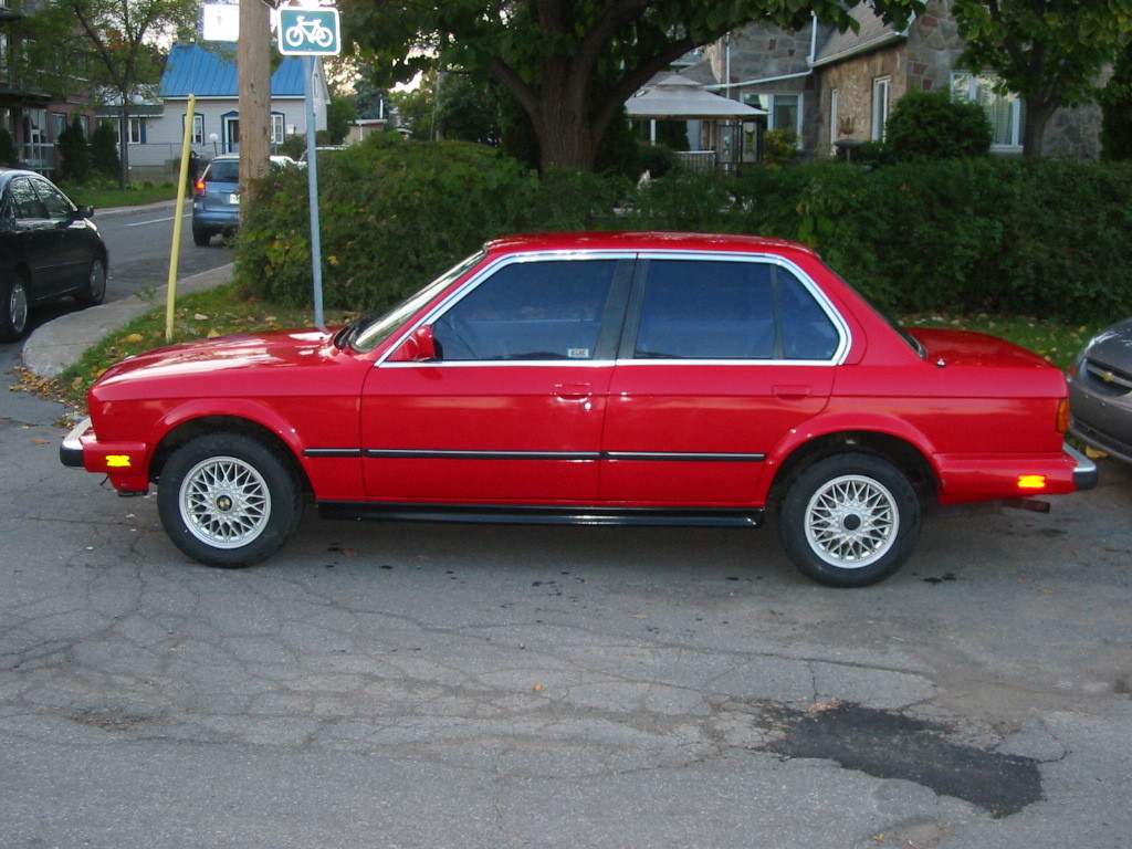BMW 3-series 1985 photo - 4