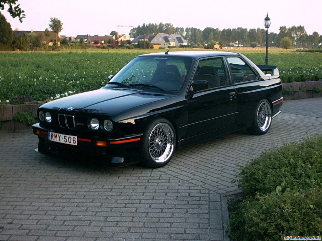 BMW 316i 1986 photo - 4