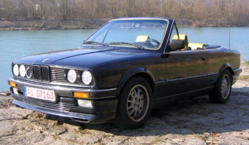 BMW 316i 1987 photo - 9