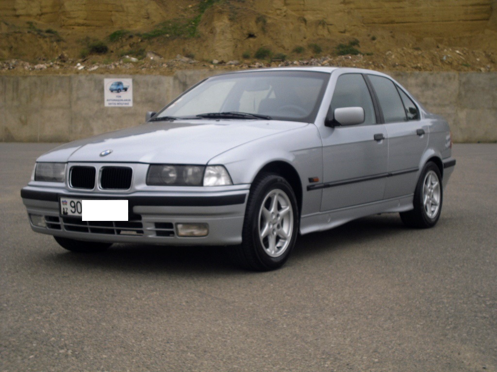 BMW 318 1996 photo - 4