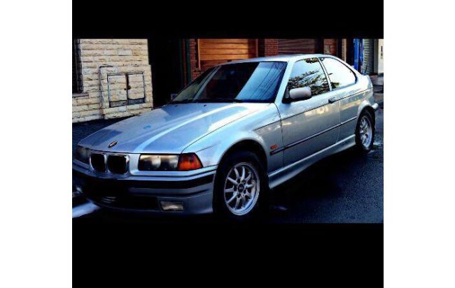 BMW 318 1998 photo - 8