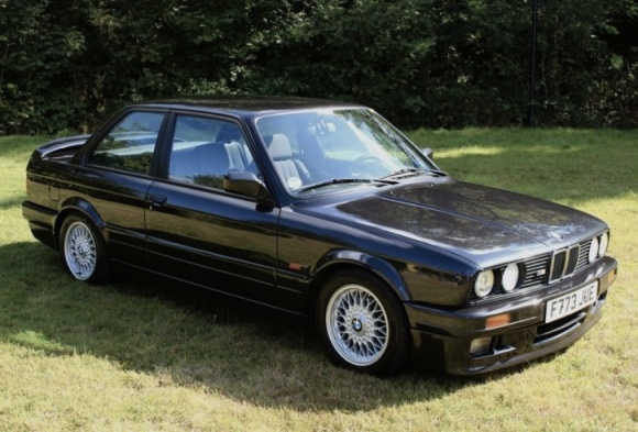 BMW 320 1989 photo - 1