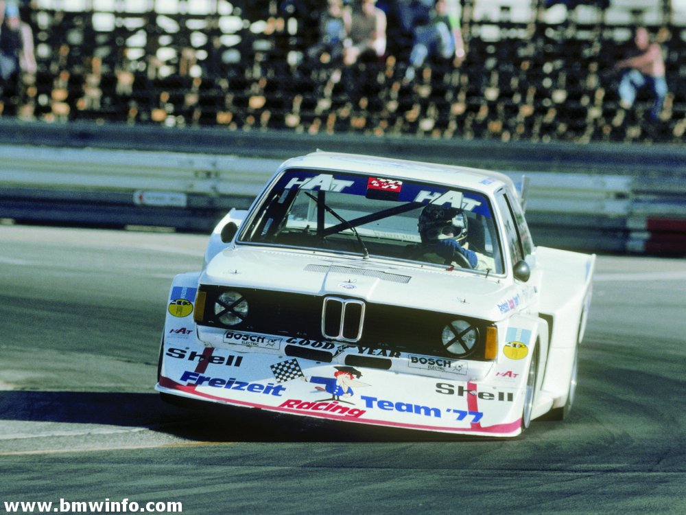 BMW 320i 1990 photo - 4