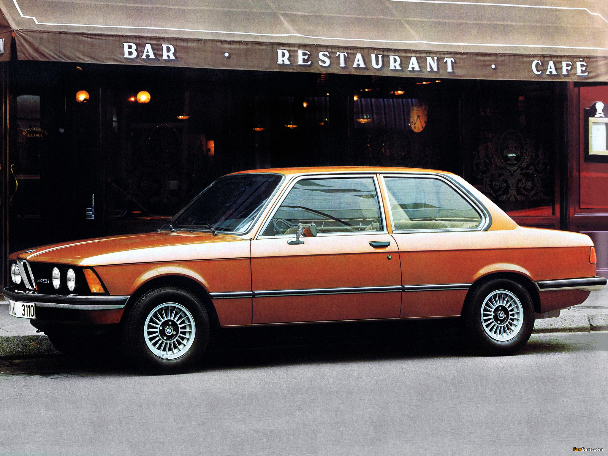 BMW 323i 1978 photo - 3