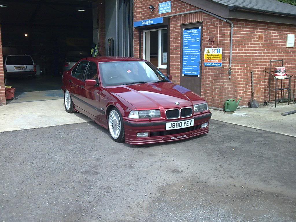 BMW 323i 1997 photo - 5