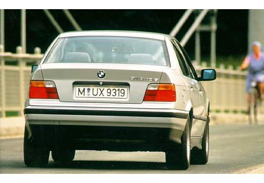 BMW 325 1990 photo - 9