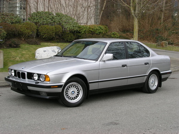 BMW 520i 1989 photo - 7