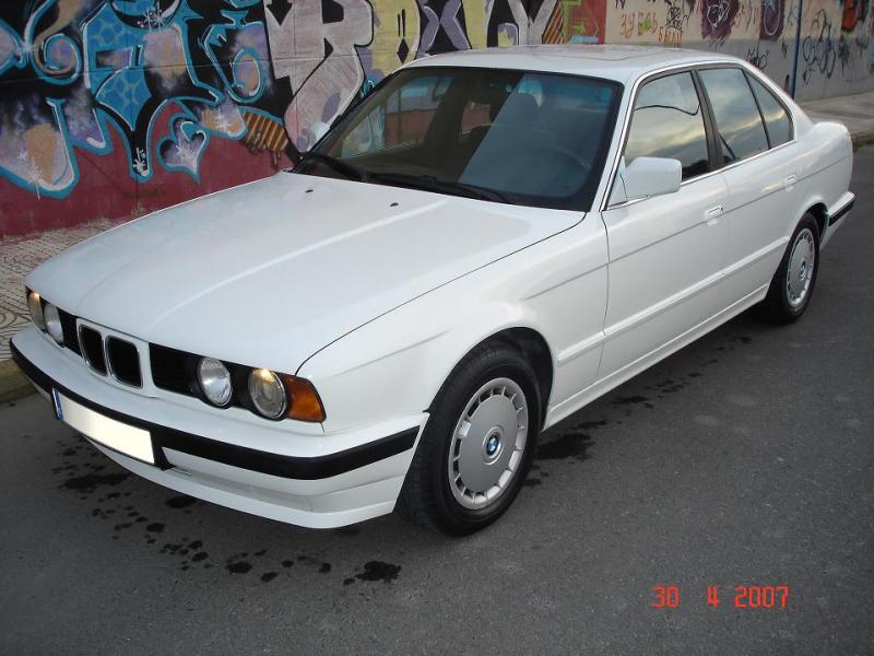 BMW 520i 1990 photo - 9
