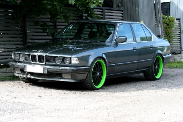 BMW 520i 1991 photo - 7