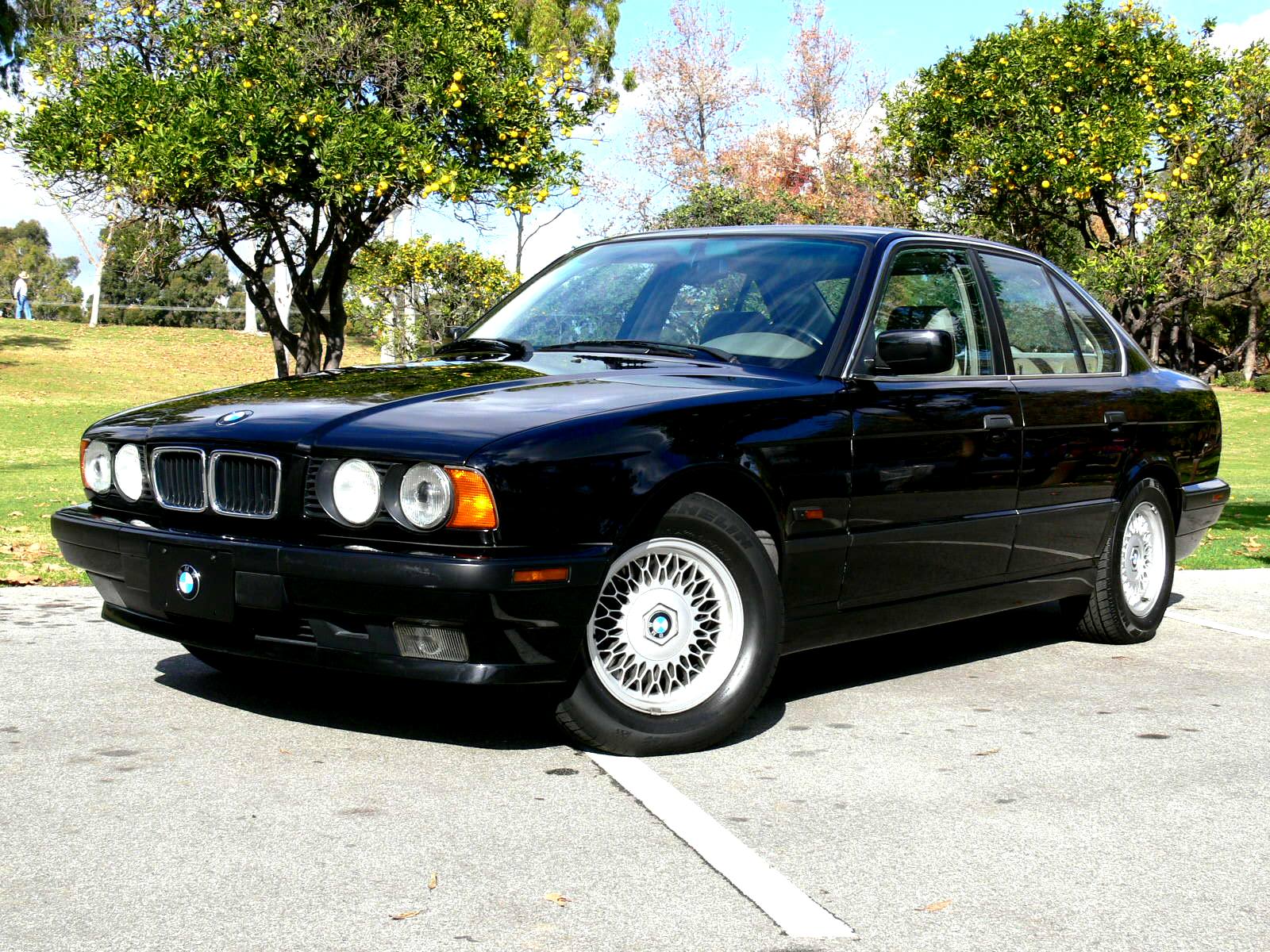 BMW 520i 1995 Review, Amazing Pictures and Images Look