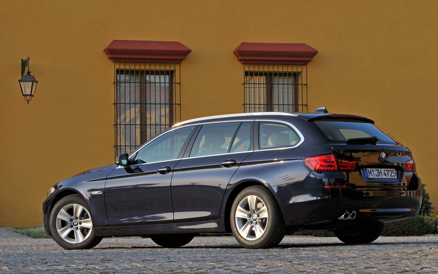 BMW 525 2013 photo - 7