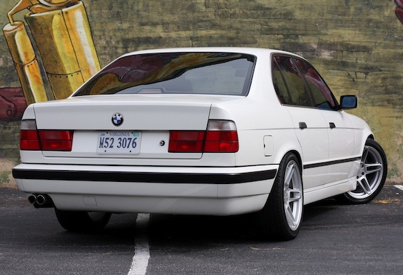 BMW 525i 1992 photo - 1