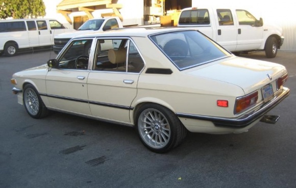 BMW 528i 1987 photo - 4