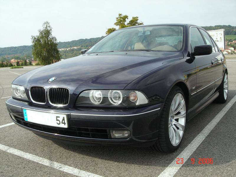 BMW 530d 2003 photo - 5