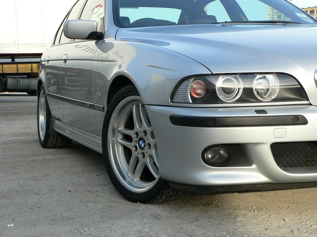 BMW 530i 1997 photo - 9