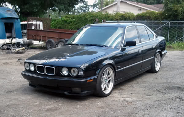 BMW 540i 1995 photo - 1