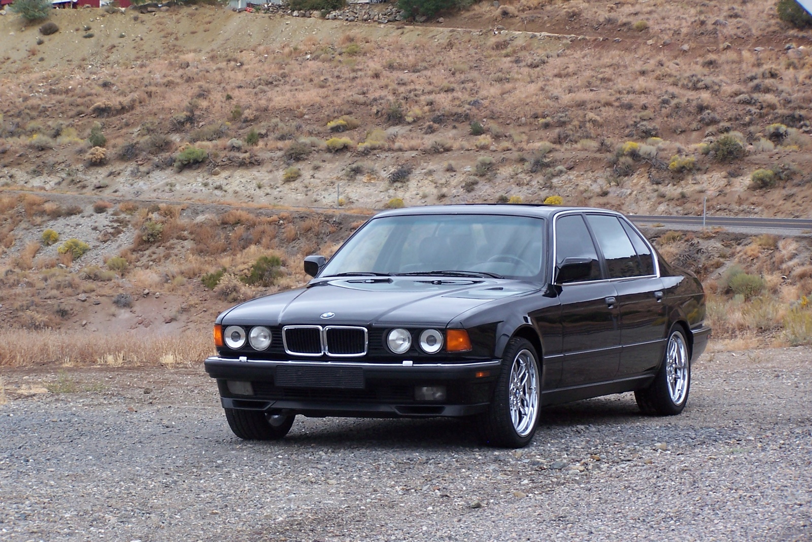 BMW 7 1993 photo - 2