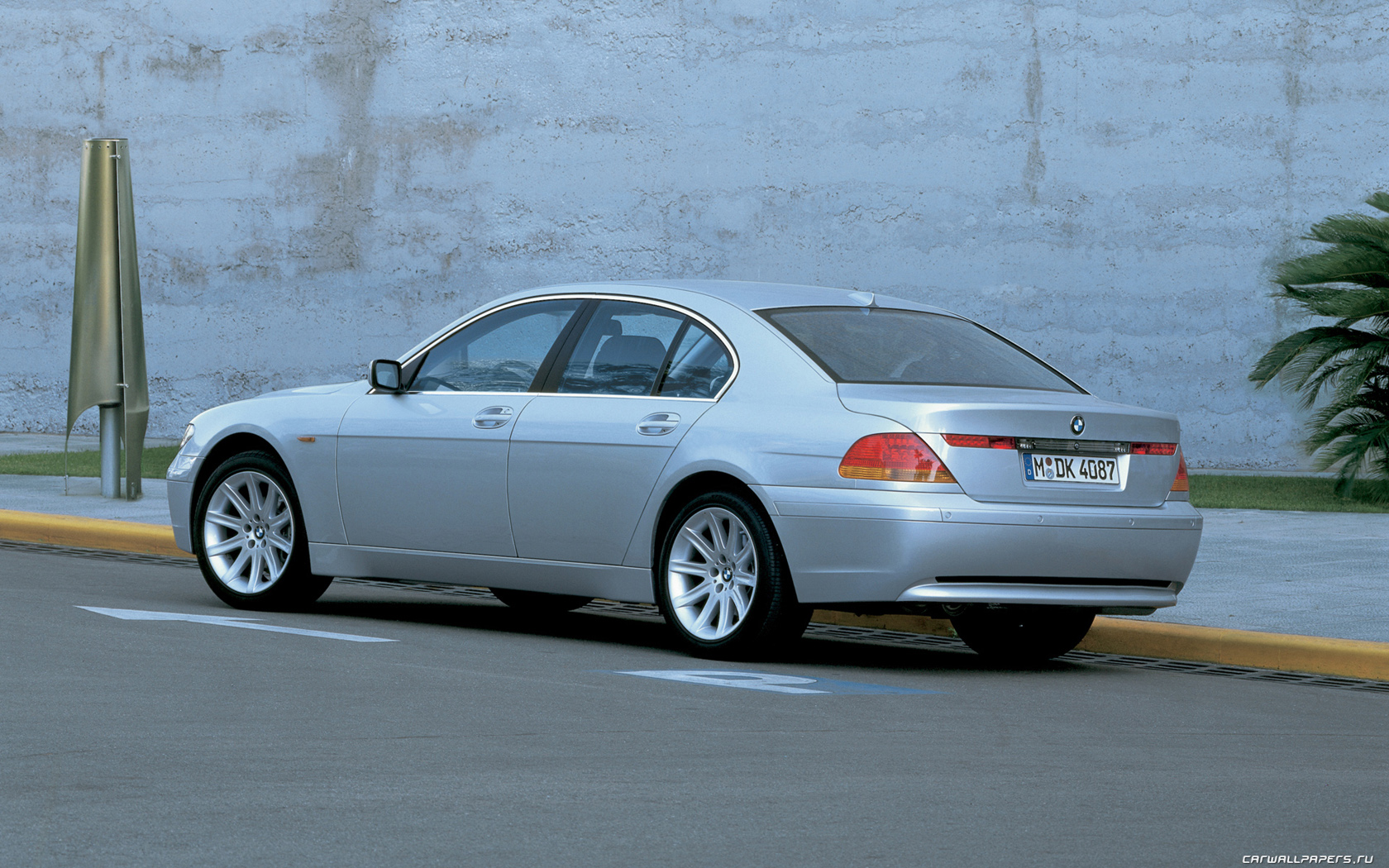 BMW 7-series 2001 photo - 2