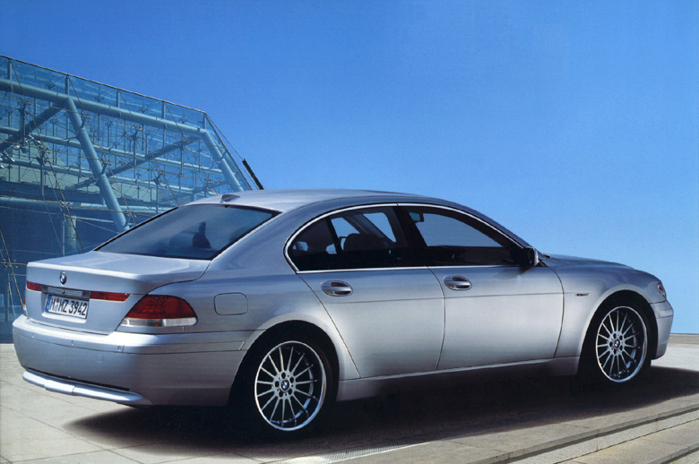 BMW 7-series 2003 photo - 2