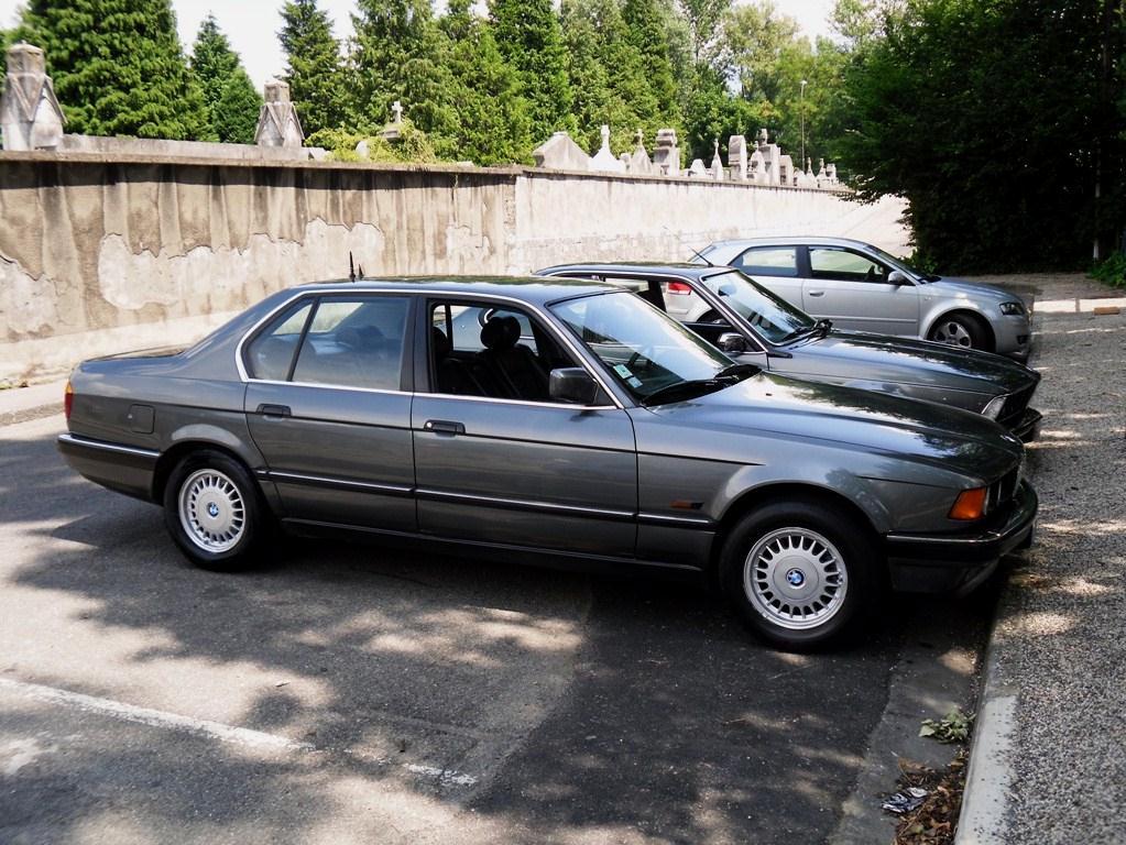 BMW 730i 1989 photo - 7