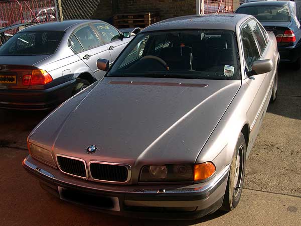 BMW 730i 1996 photo - 5
