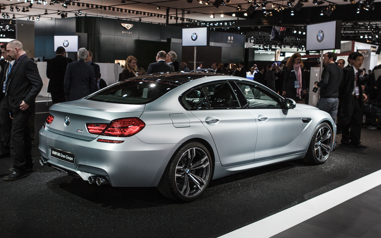 BMW M6 2013 photo - 1
