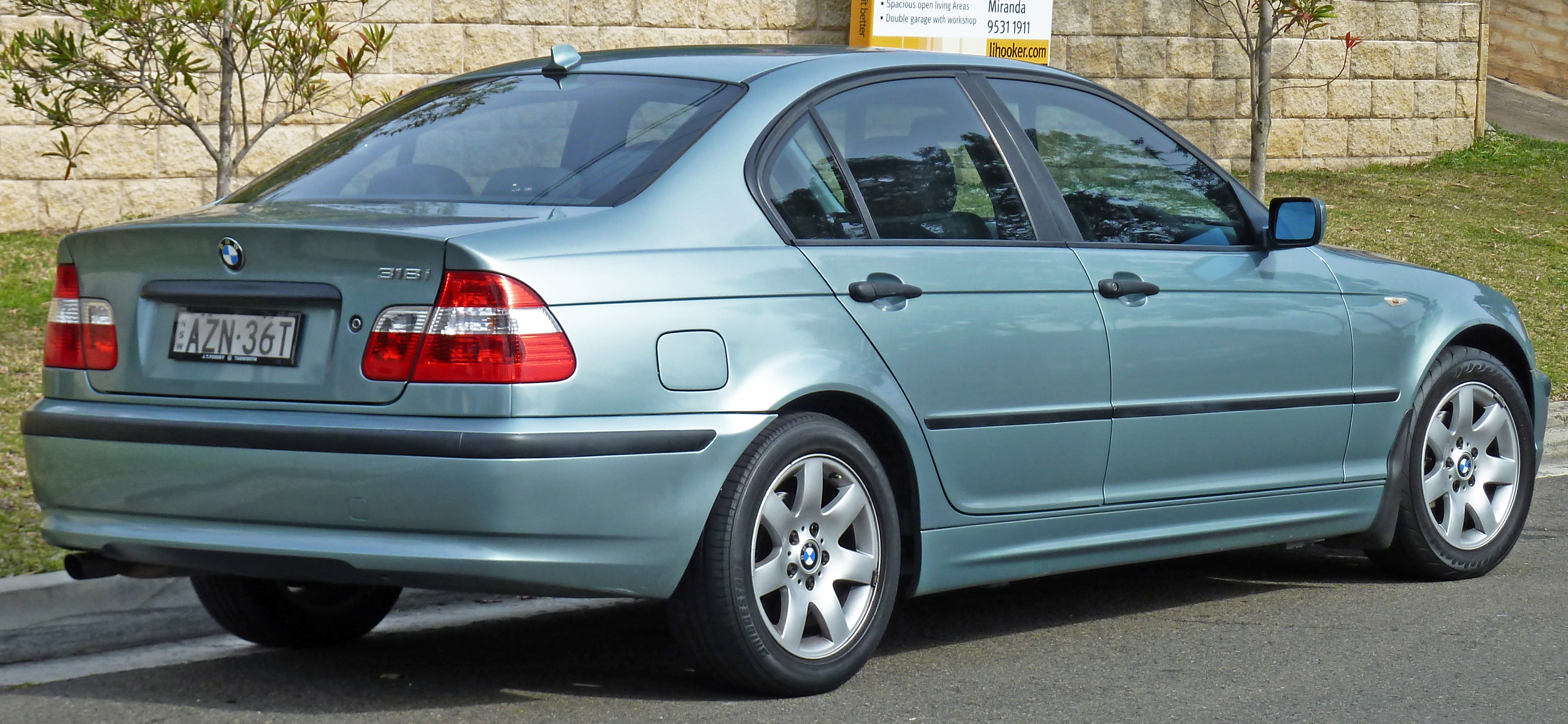 BMW Sedan 2005 photo - 1
