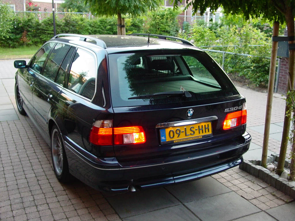 BMW Touring 2003 photo - 10