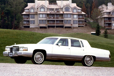 Cadillac Brougham 1989 photo - 1