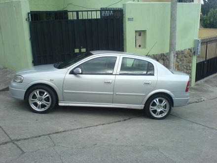 Chevrolet Astra 2001 photo - 5