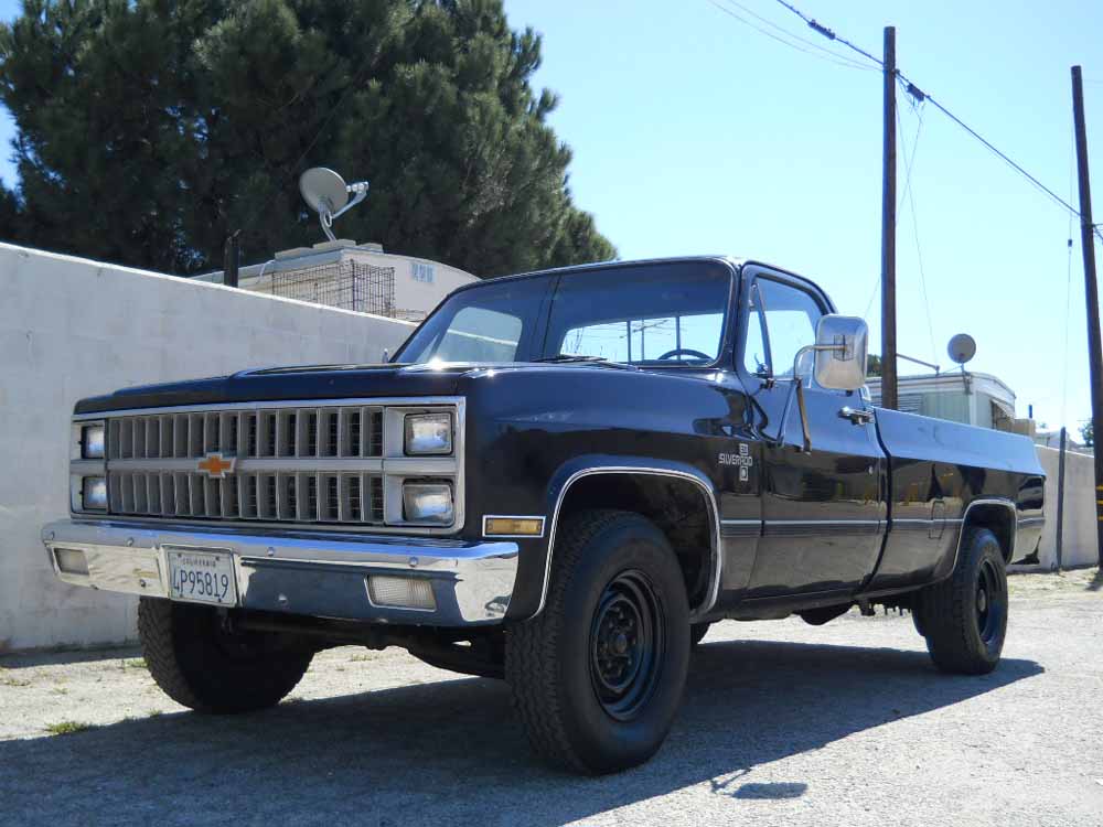 Chevrolet silverado 1982 photo - 2