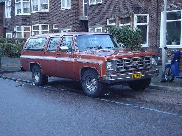 Chevrolet Suburban 1979 photo - 3
