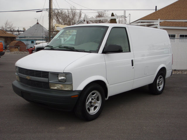 Chevrolet Van 2005 🚘 Review, Pictures and Images - Look at the car