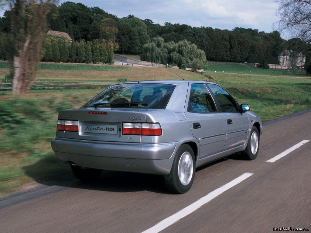 Citroen Xantia 2000 Review, Amazing Pictures and Images
